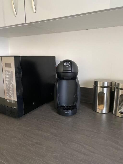 4-Room Detached Furnished Home With Parking Лестер Екстер'єр фото